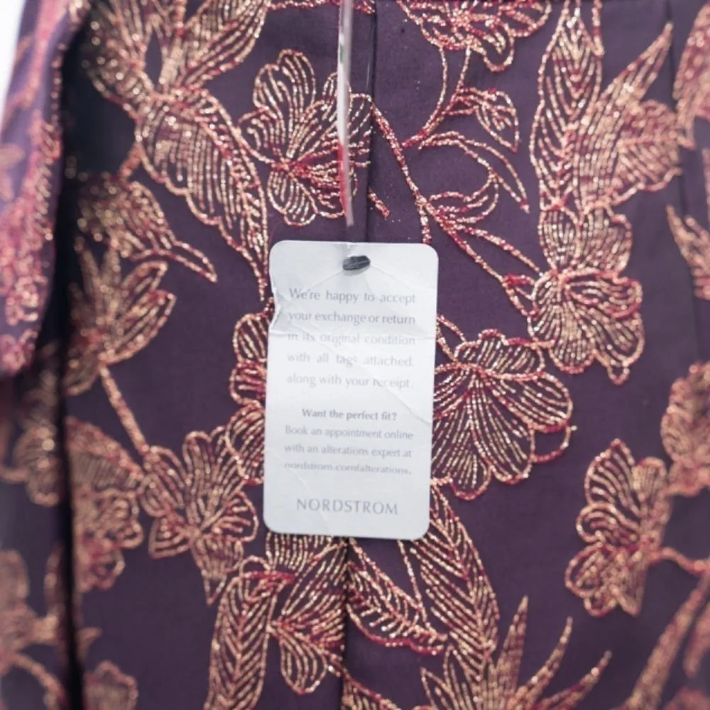 Vince Camuto. Jacquard Embroidered  Dress. - Image 12