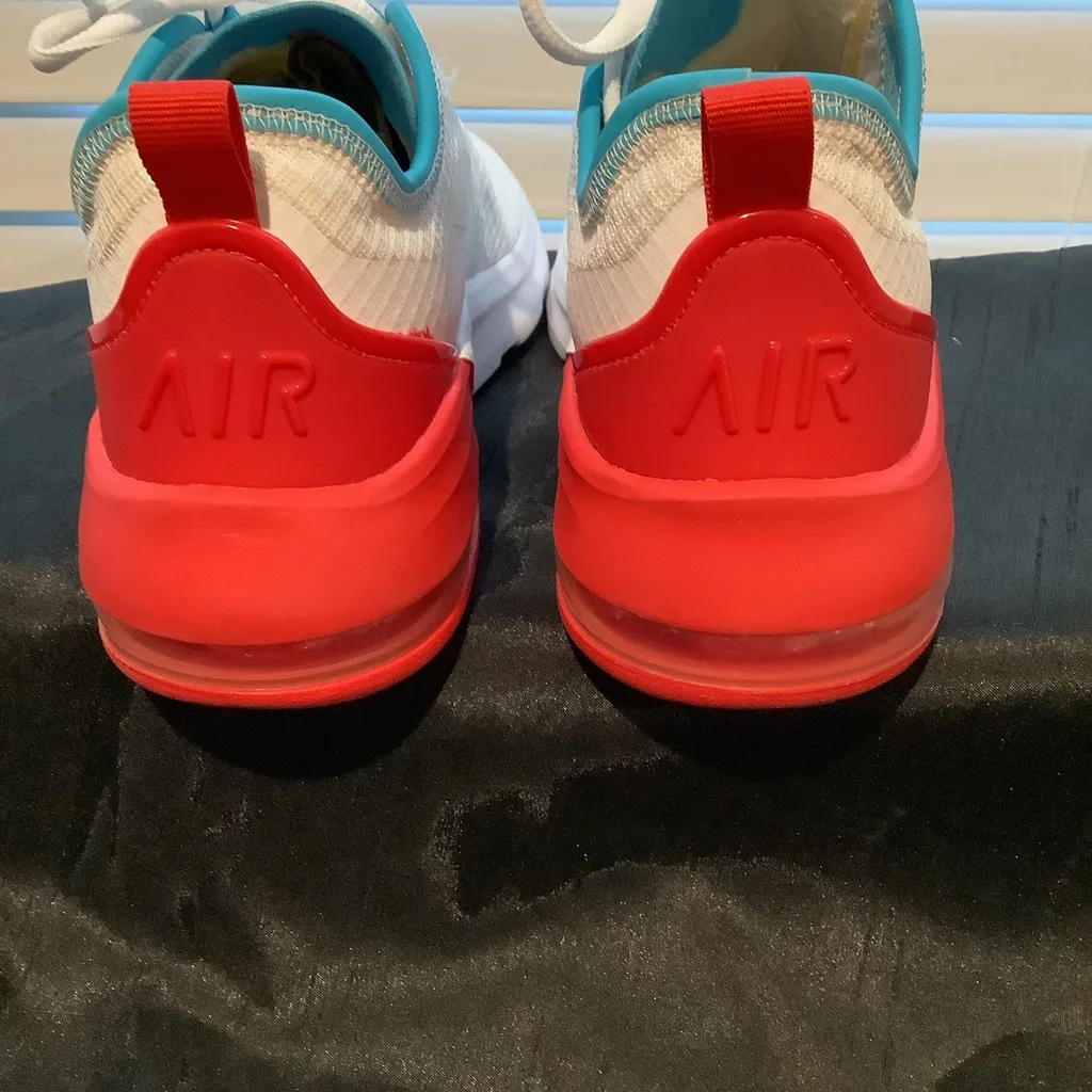 Nike Women’s Air Max Motion 2 White, Red, and Blue Running/Training Sneakers - Image 9