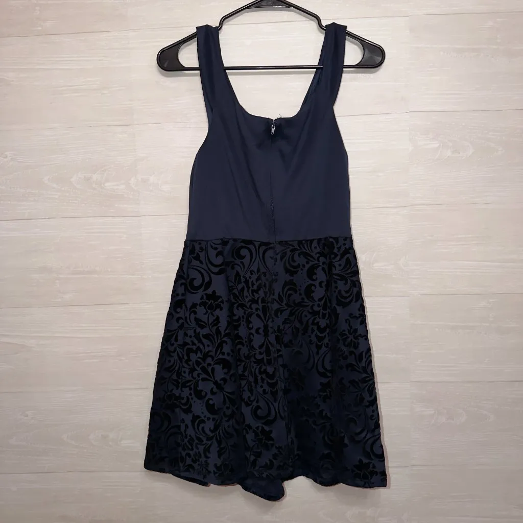 Speechless Navy Velvet Skater Dress Junior’s Size 9 Sleeveless Party - Image 6