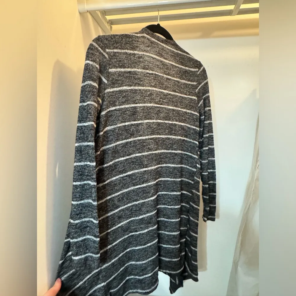 American eagle striped cardigan / sweater NWOT S - Image 3