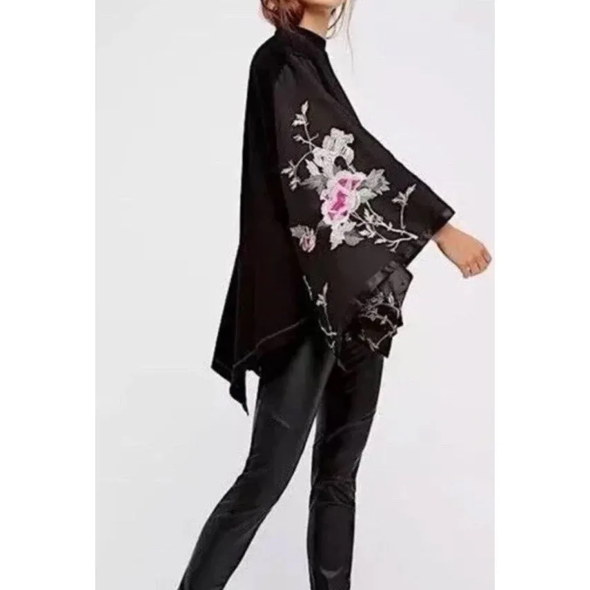 Free People Sydney Tuesday Embroidered Floral Kimono Tunic Top XS Oversized - Image 8