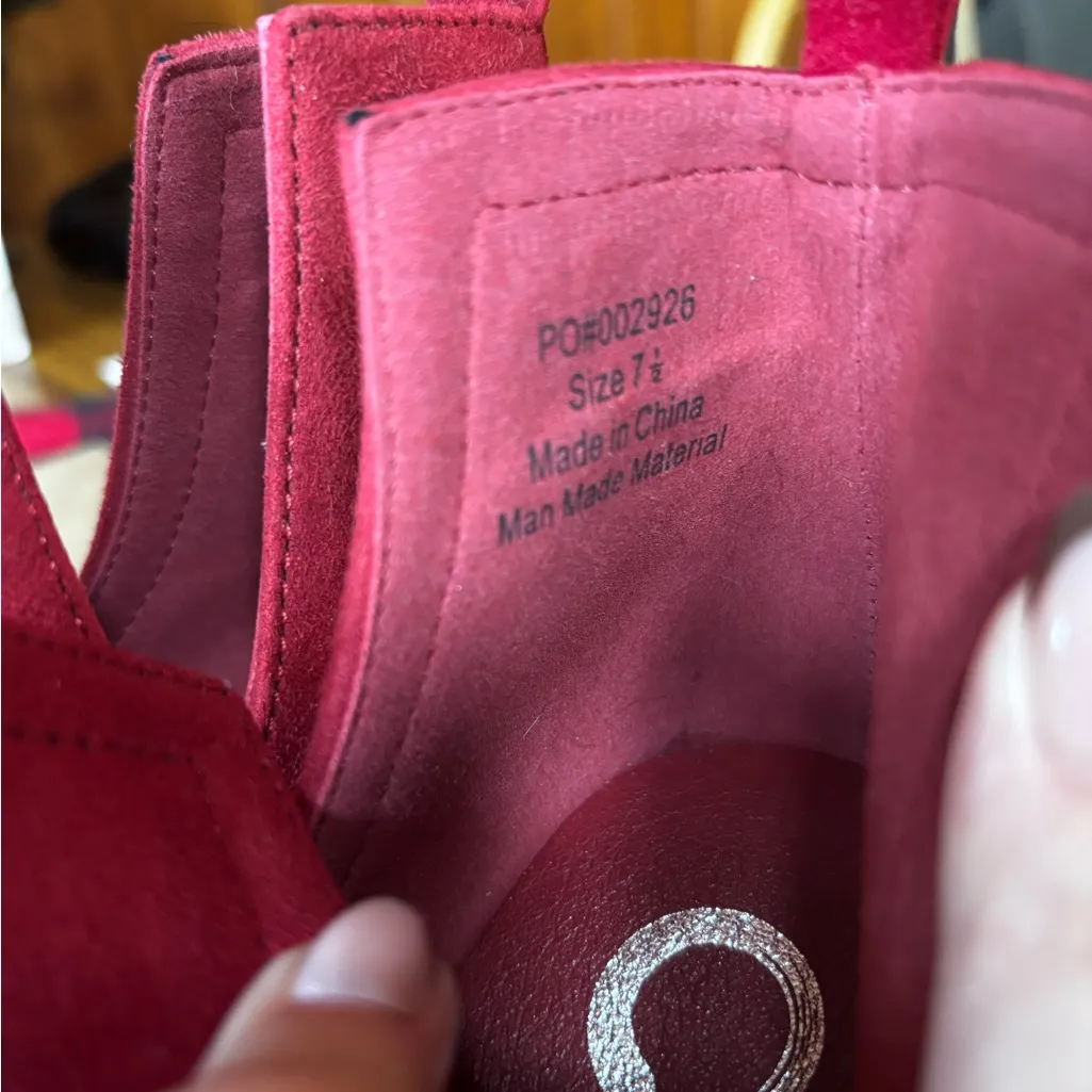 Journee Collection isla red ankle booties Sz 7.5 - Image 9