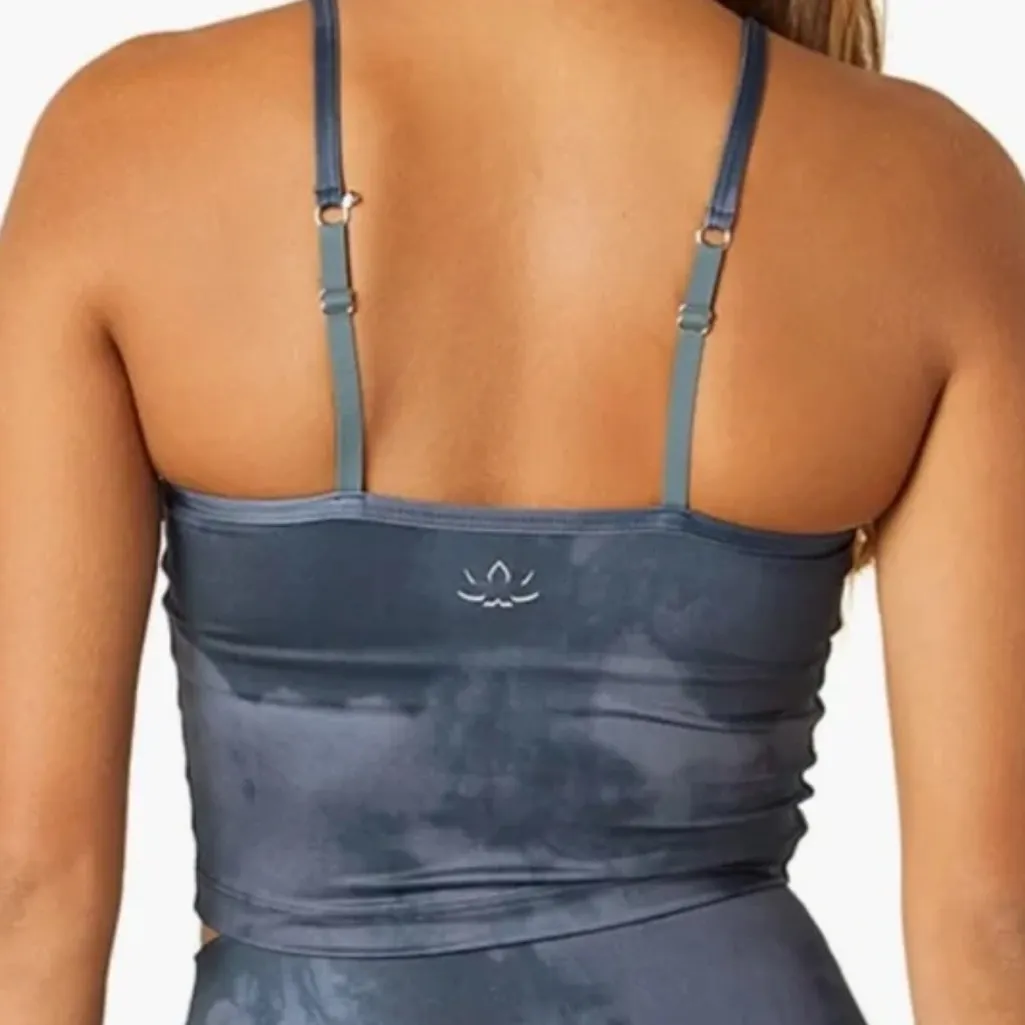 Beyond Yoga Scooped Out Cropped Cank Top. Blue Tie-Dye Size Medium - Image 3