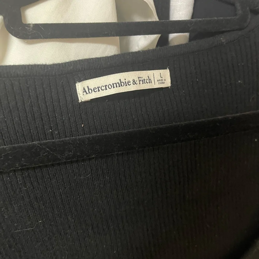 Abercrombie & Fitch Black Long Sleeve Tee - Image 7