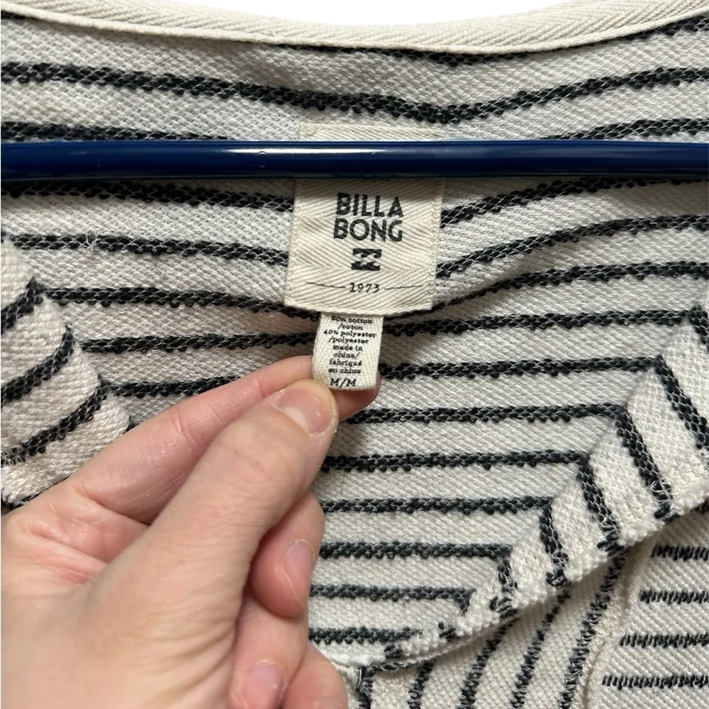 BILLABONG BLACK AND WHITE STRIPED HOODIE PULLOVER - Image 2