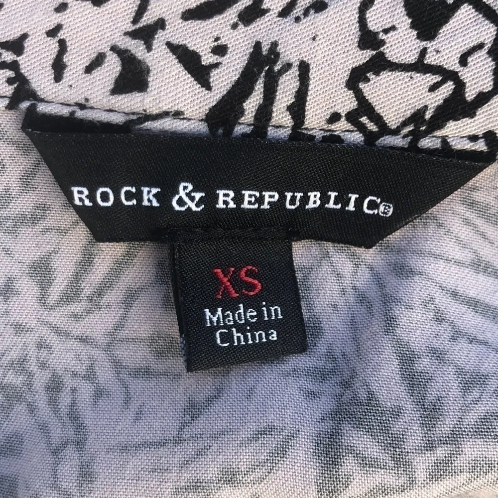 Rock & Republic floral button shirt Size XS - Image 6