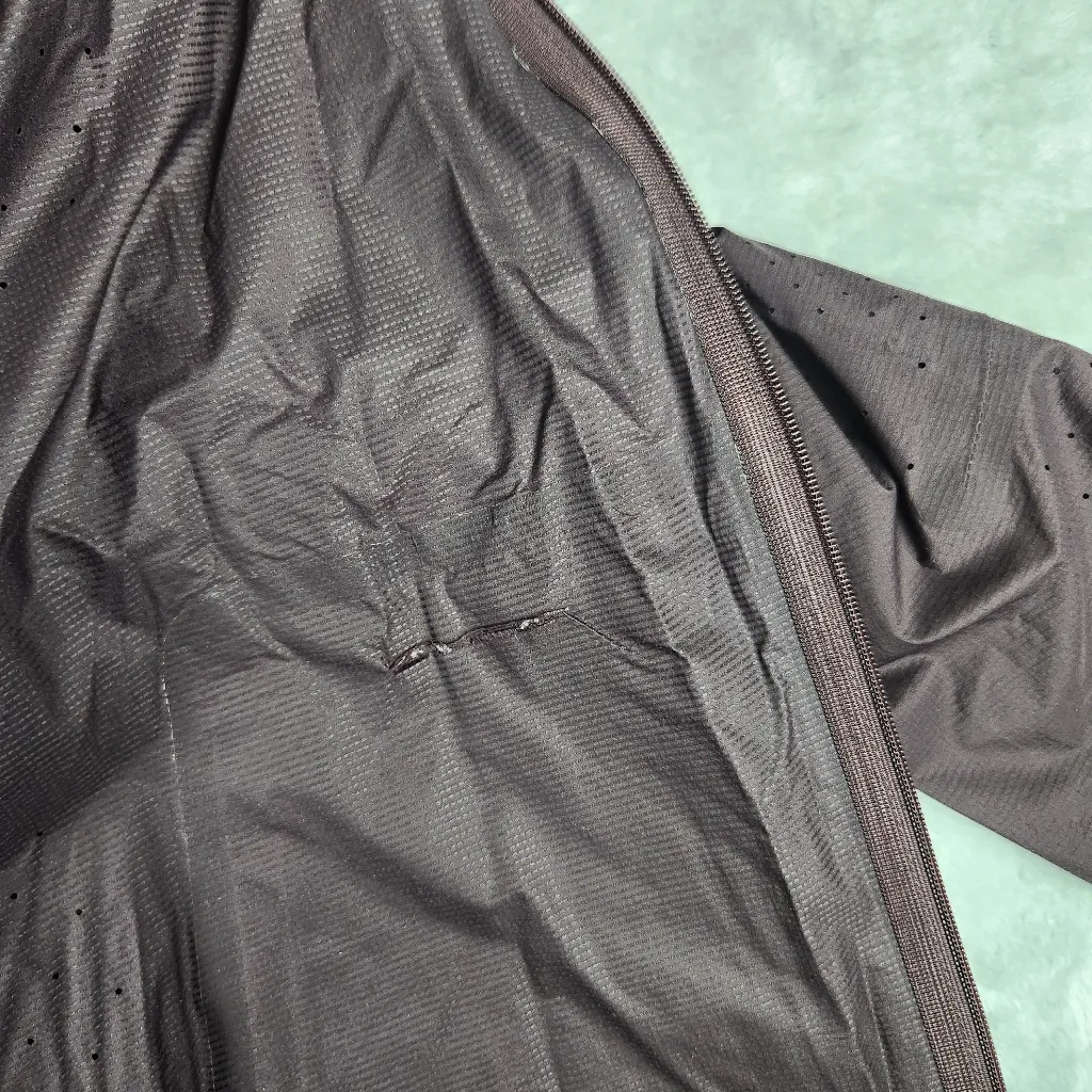 Lululemon  Like the Windshell Womens Runners Jacket Nylon Size 6 - Image 9