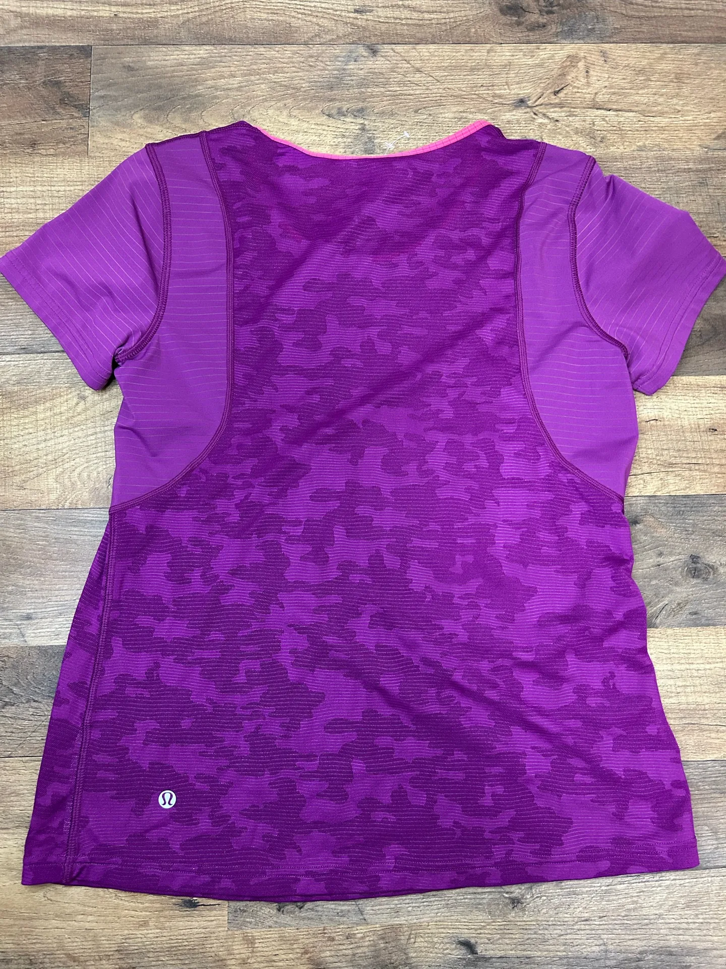 Lululemon Purple short sleeve Tee size 8  - Image 5