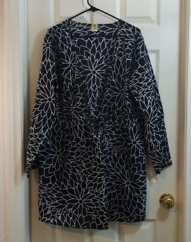 Islander Black White Floral Print Kimono Casual Beach Cover Up Size 1X EUC #4662 - Image 2