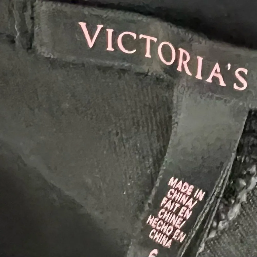 Victoria Secret chocolate brown faux vegan leather skinny pants, cropped, Sz 6 - Image 3