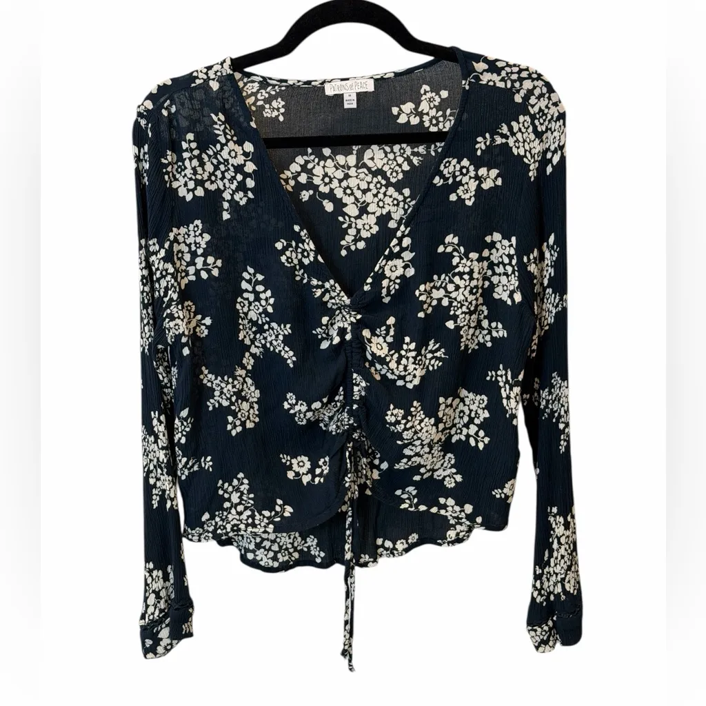 Patrons of Peace Navy & Ivory Floral Ruched V-Neck Top Medium - Image 2