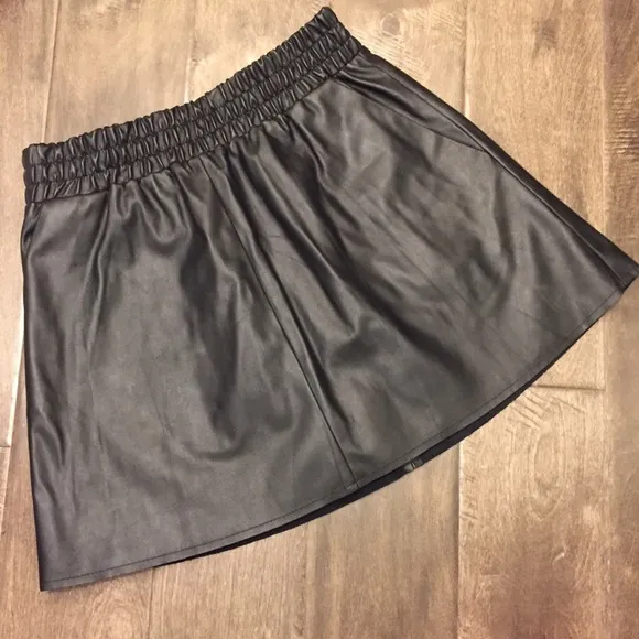BCBGMAXAZRIA Laika Black Miniskirt Size XXS‎ - Image 3