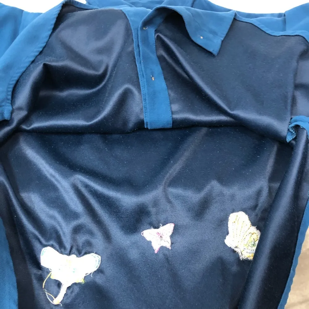 St. John’s Bay velour style long sleeve embroidered button down top medium - Image 11