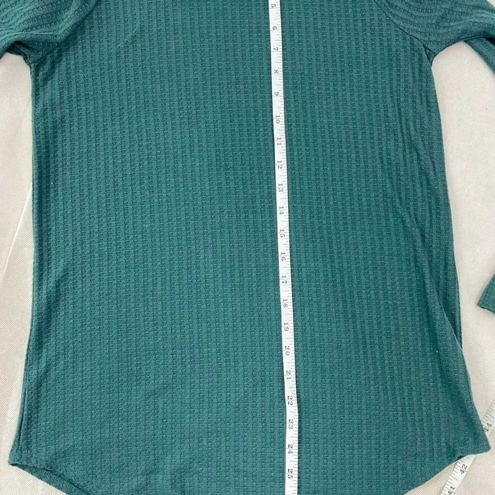 Chaser women’s medium blushish‎ green pullover ribbed buttons long sleeve - Image 6