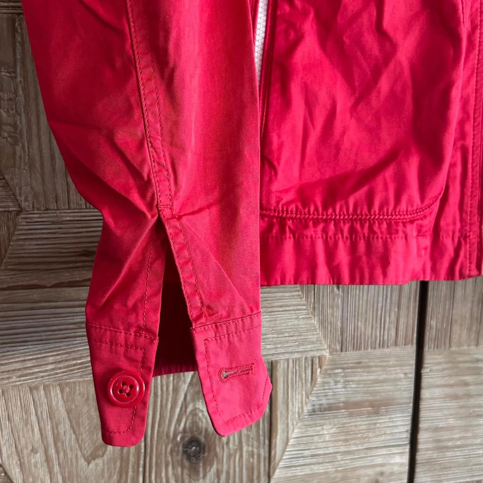 Uniqlo Red Windbreaker Jacket Lightweight Hooded Outerwear Size XS - Image 3