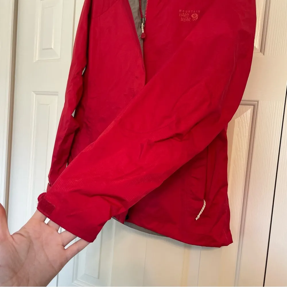 Mountain Hardware Dry Q Rain Jacket Womens Sz Medium Red Hooded Full Zip - Image 4