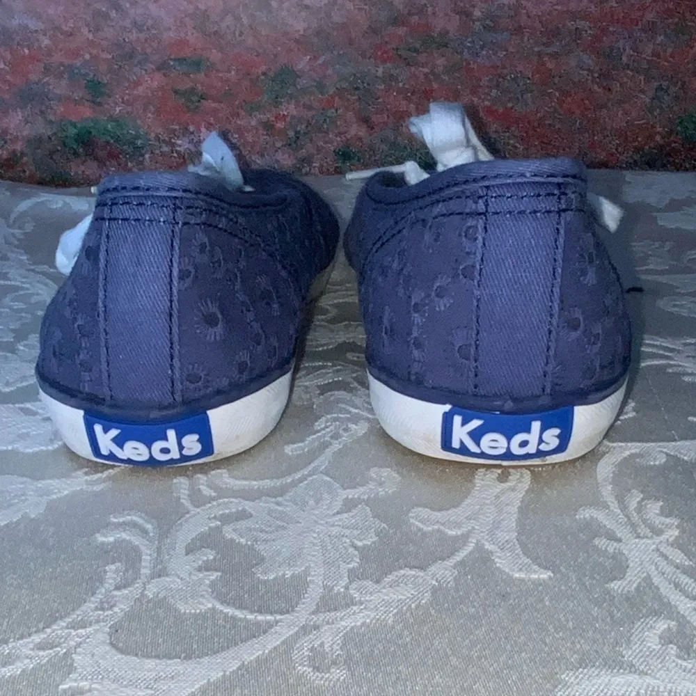 Keds Blue Eyelet Sneakers Casual Stylish Size 8.5 - Image 8