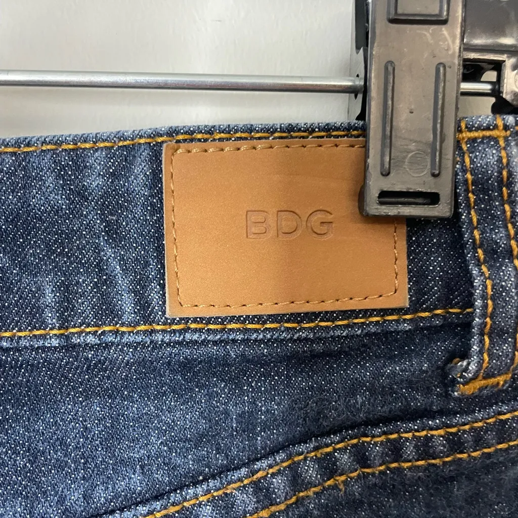 BDG High Rise Erin 5 Pocket Shortie Women’s Shorts Sz 28 W Excellent Condition - Image 7