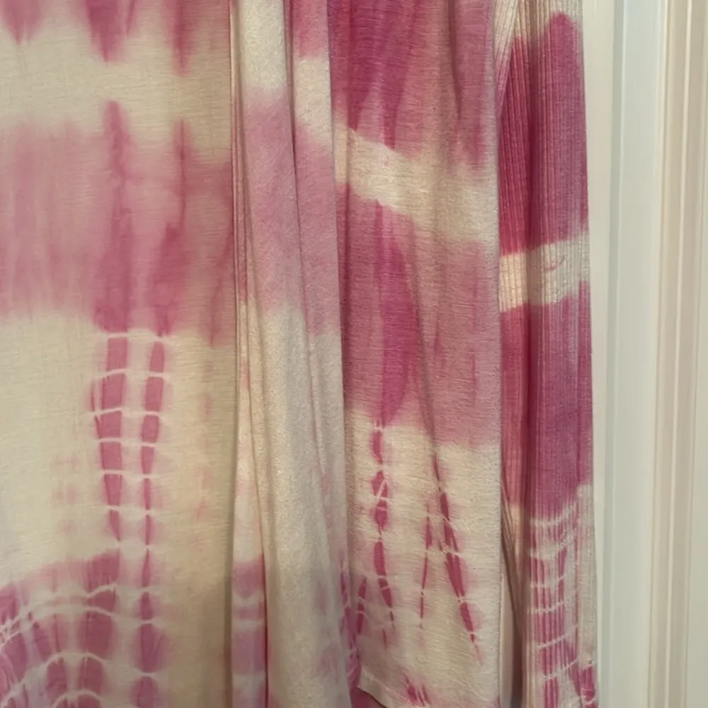 Tie Dyed Size Small Flowy Cardigan White - Image 2