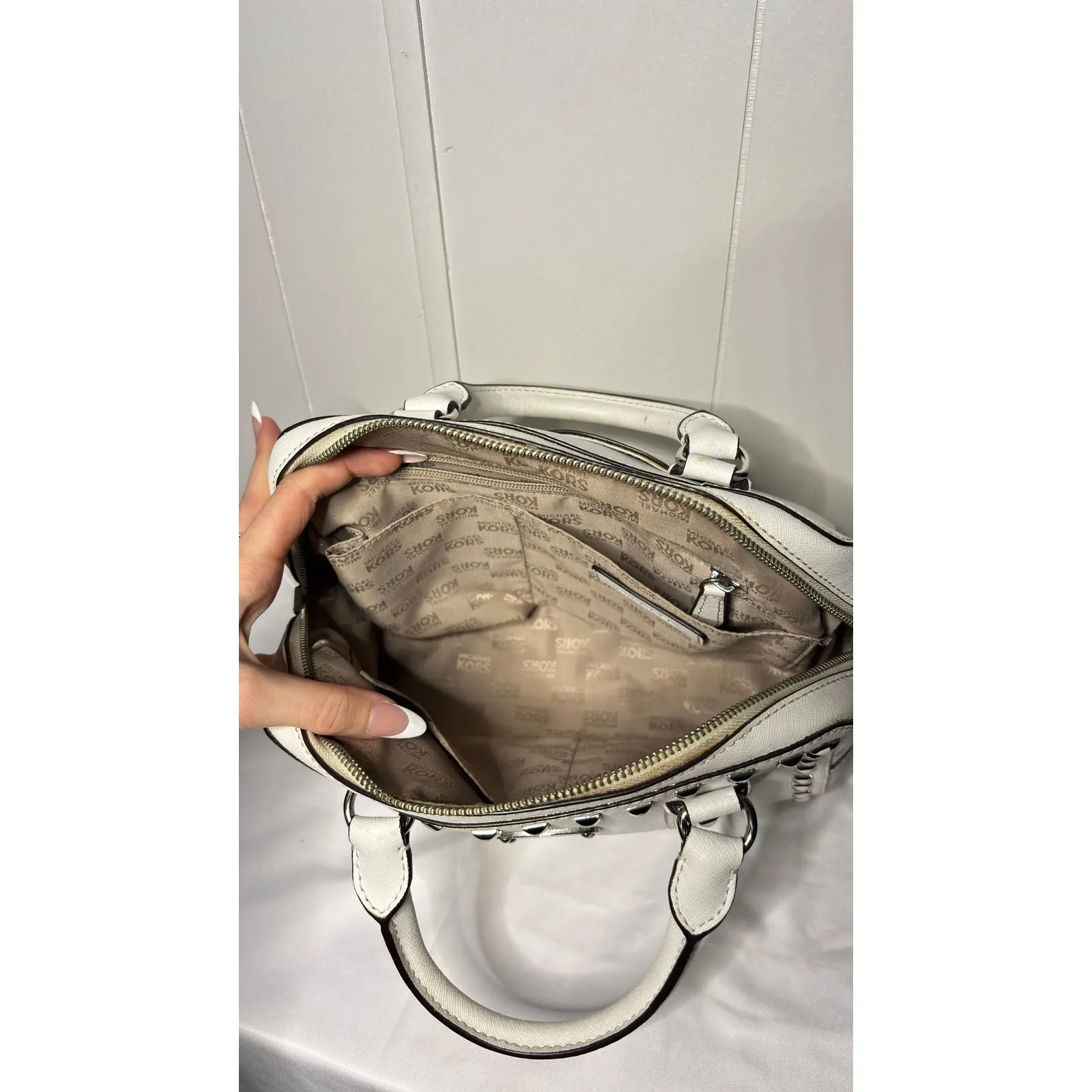 $398 Michael Kors Saffiano White Studded Satchel Handbag - Image 9