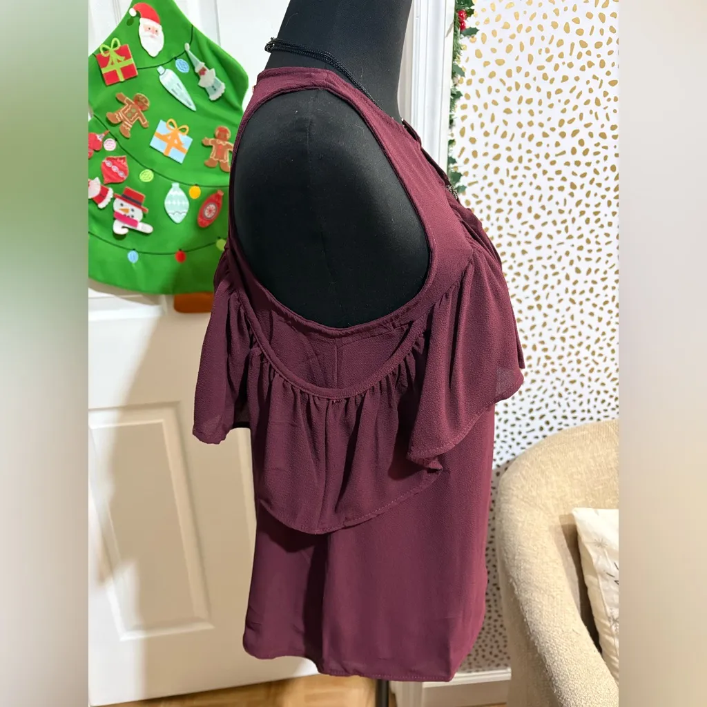 Iris basic  Burgundy Cold Shoulder Blouse - Image 6