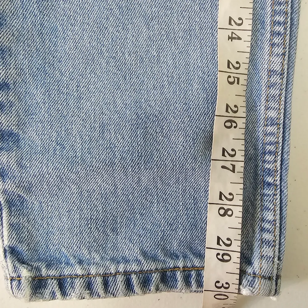 Levi's 550 Y2K Light Wash Relaxed Fit Tapered Leg Jeans Size 9 - Image 11