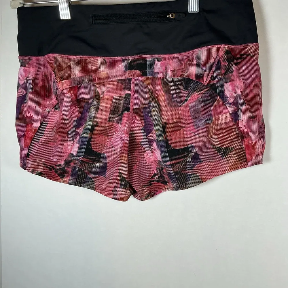 Lululemon Athletica Pink Patterned Athletic Shorts 0270 - Image 4