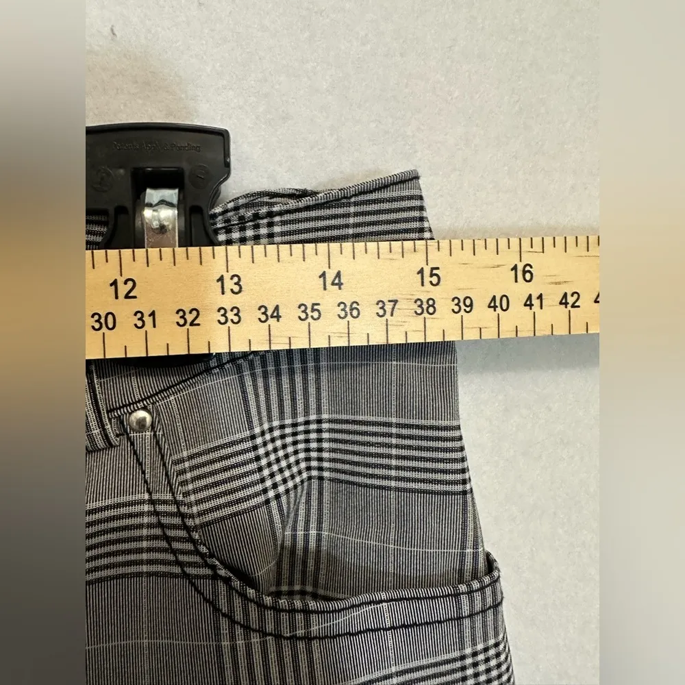 Soho Apparel Women’s Pants Trousers Plaid Grey Size 8 - Image 5