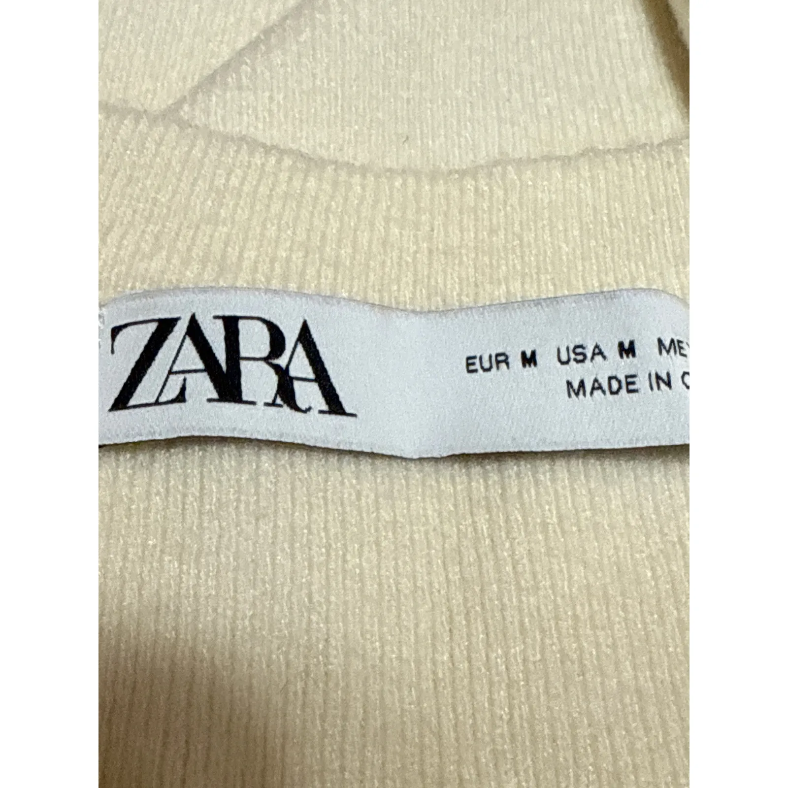 Zara Women's Cream Long Sleeve Knit Crew Neck Button Up Cardigan Sweater Size M - Image 3