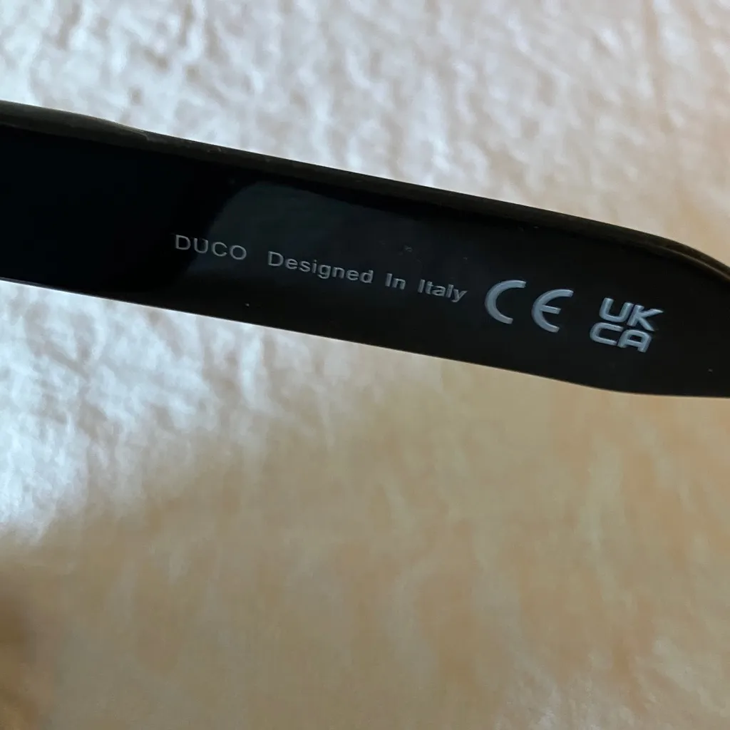 Duco: Black Retro Square Sunglasses - Image 2