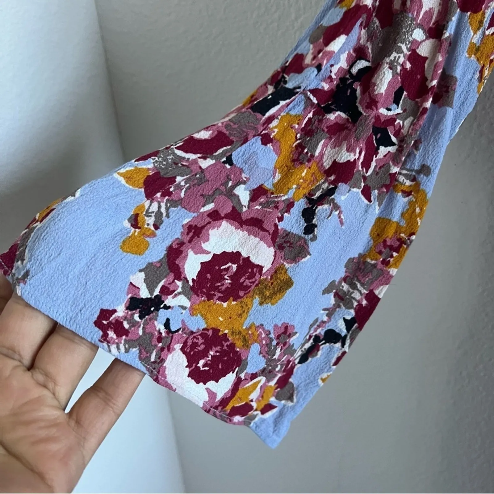 ASTR  The Label Floral Ruffle Romper Boho Tie Side Wrap Upper Back Button Medium - Image 5