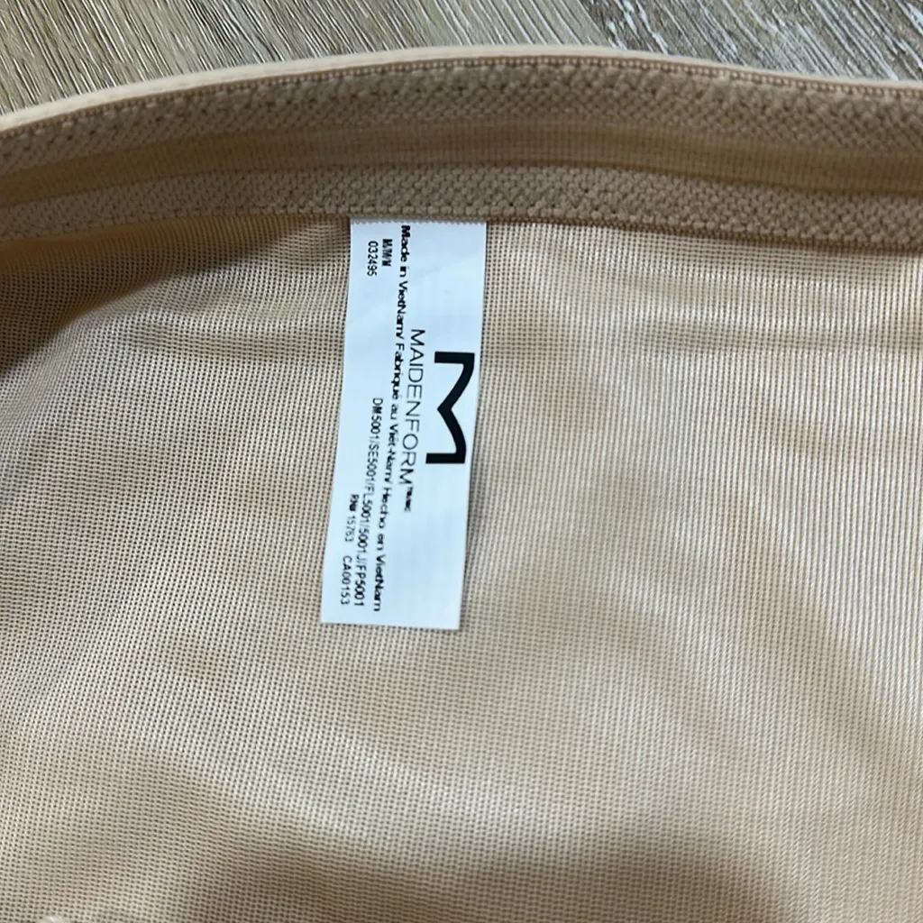 NWT Maidenform High-Waisted Shapewear Shorts - Medium - Image 5