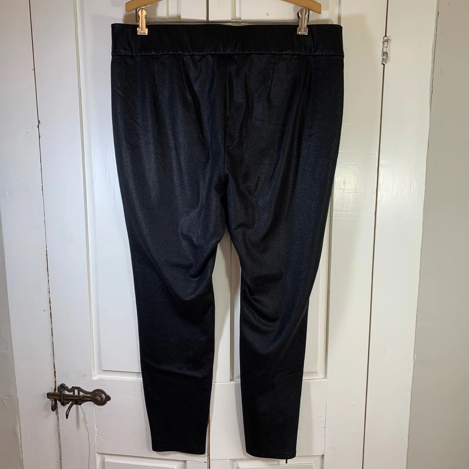 Lane Bryant Black Faux Leather Zipper Ankle Crop Pants Size 18 20‎ - Image 2
