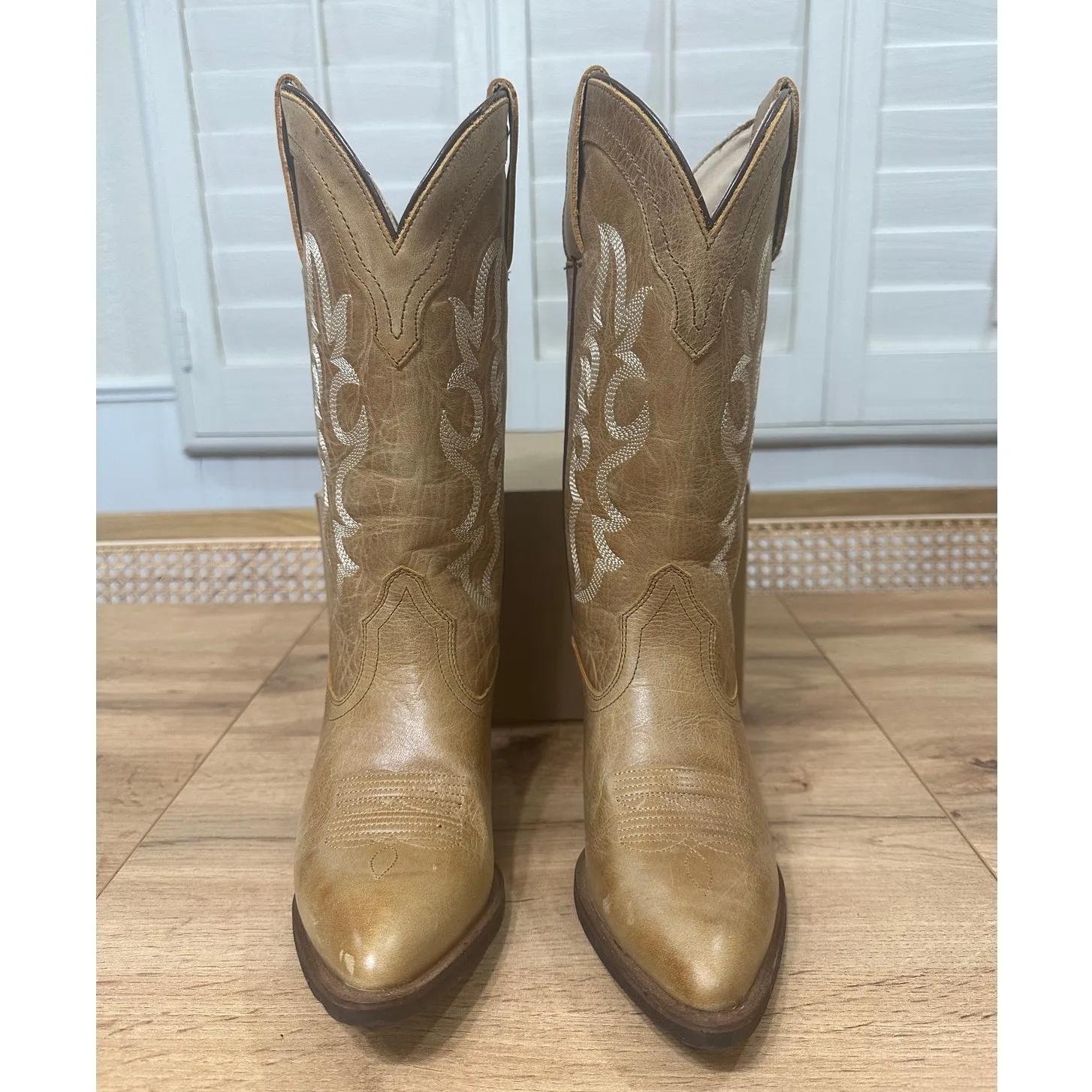 Shyanne Women's Dolly Western Boots Tan Leather Snip Toe Size 6.5 NWOT Cowgirl - Image 5