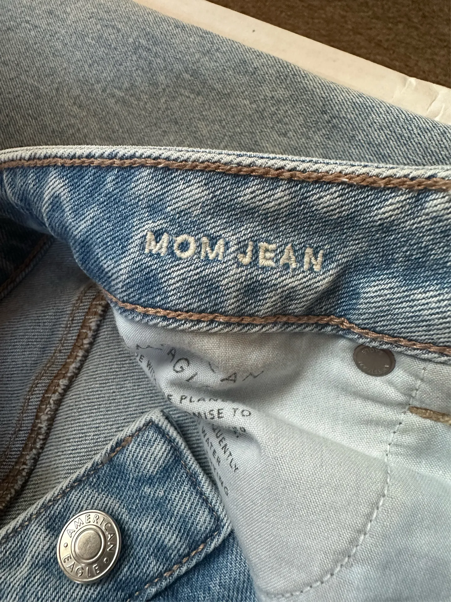 American Eagle Outfitters Mom Jeans - Image 3