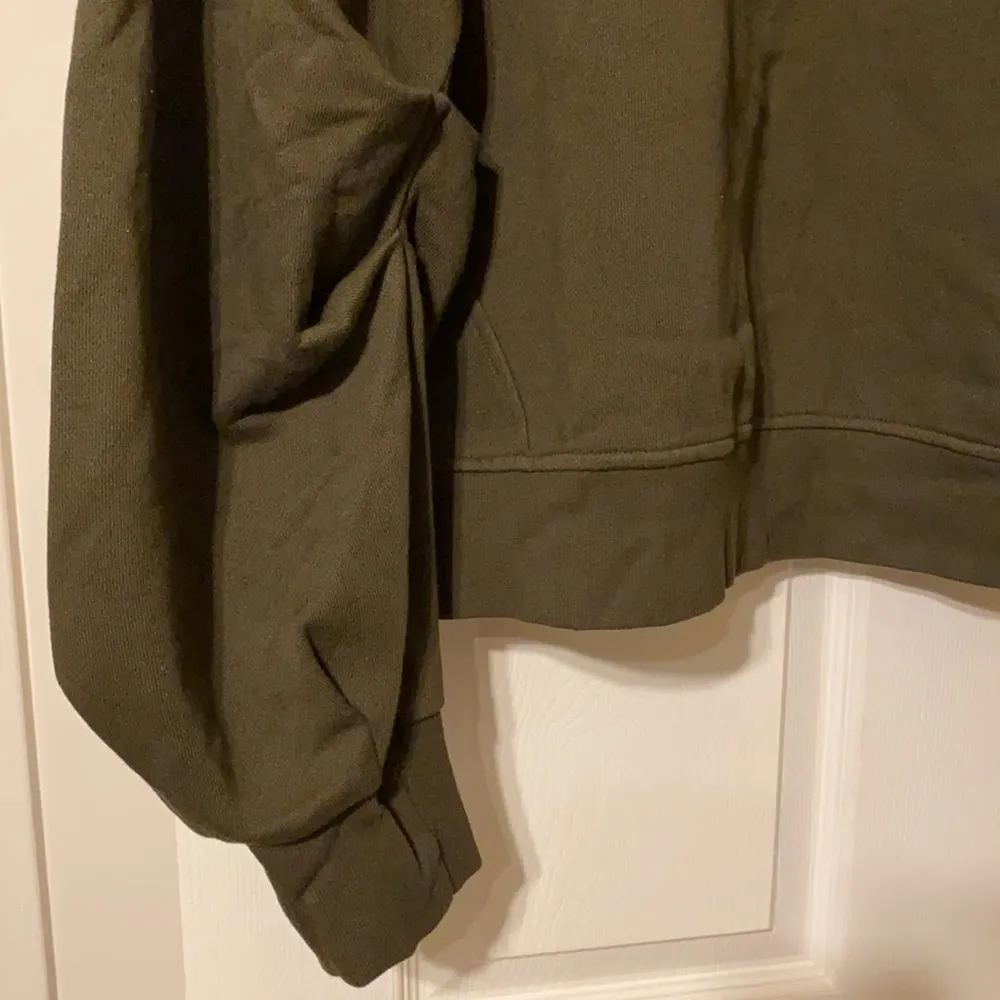 EXPRESS NWOT  pull-over ruched long sleeve sweatshirt - Image 2