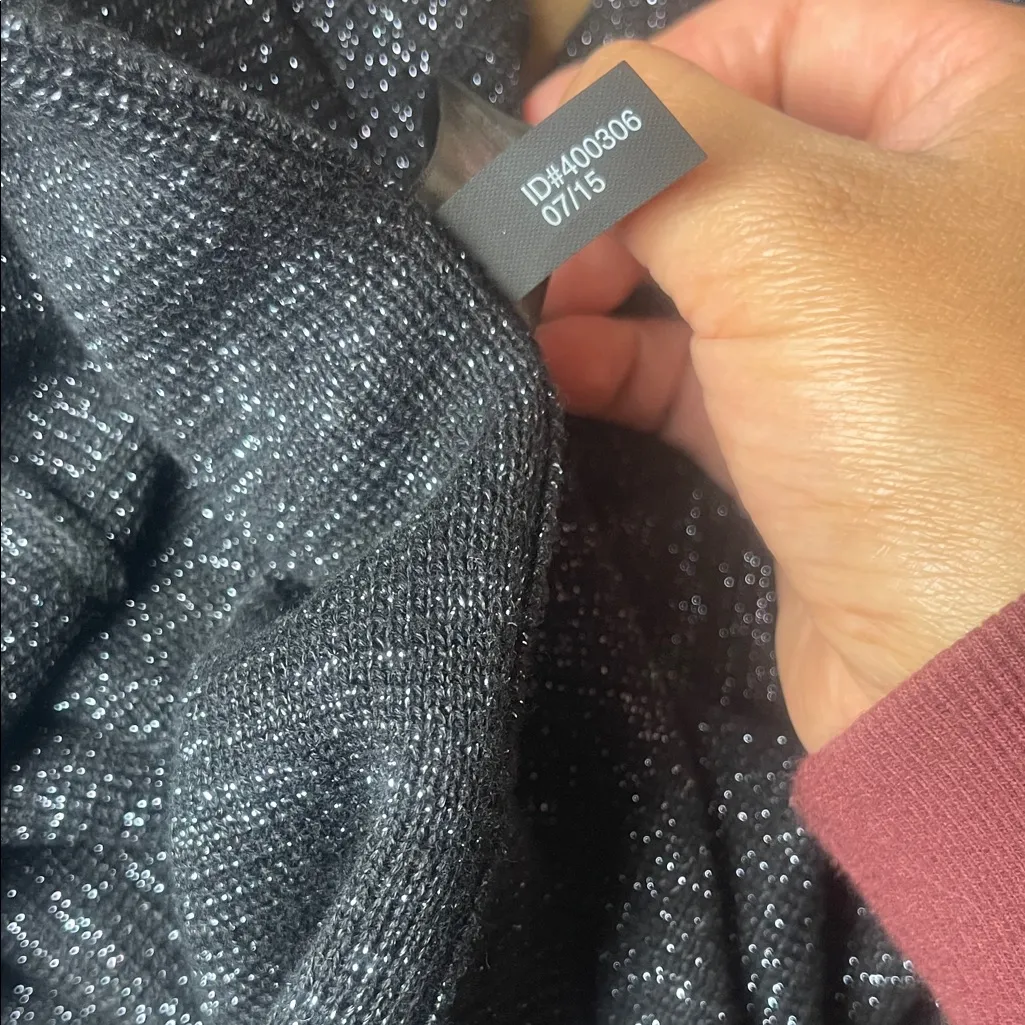 EXPRESS Elegant Black Glitter Flared Skirt - Image 7