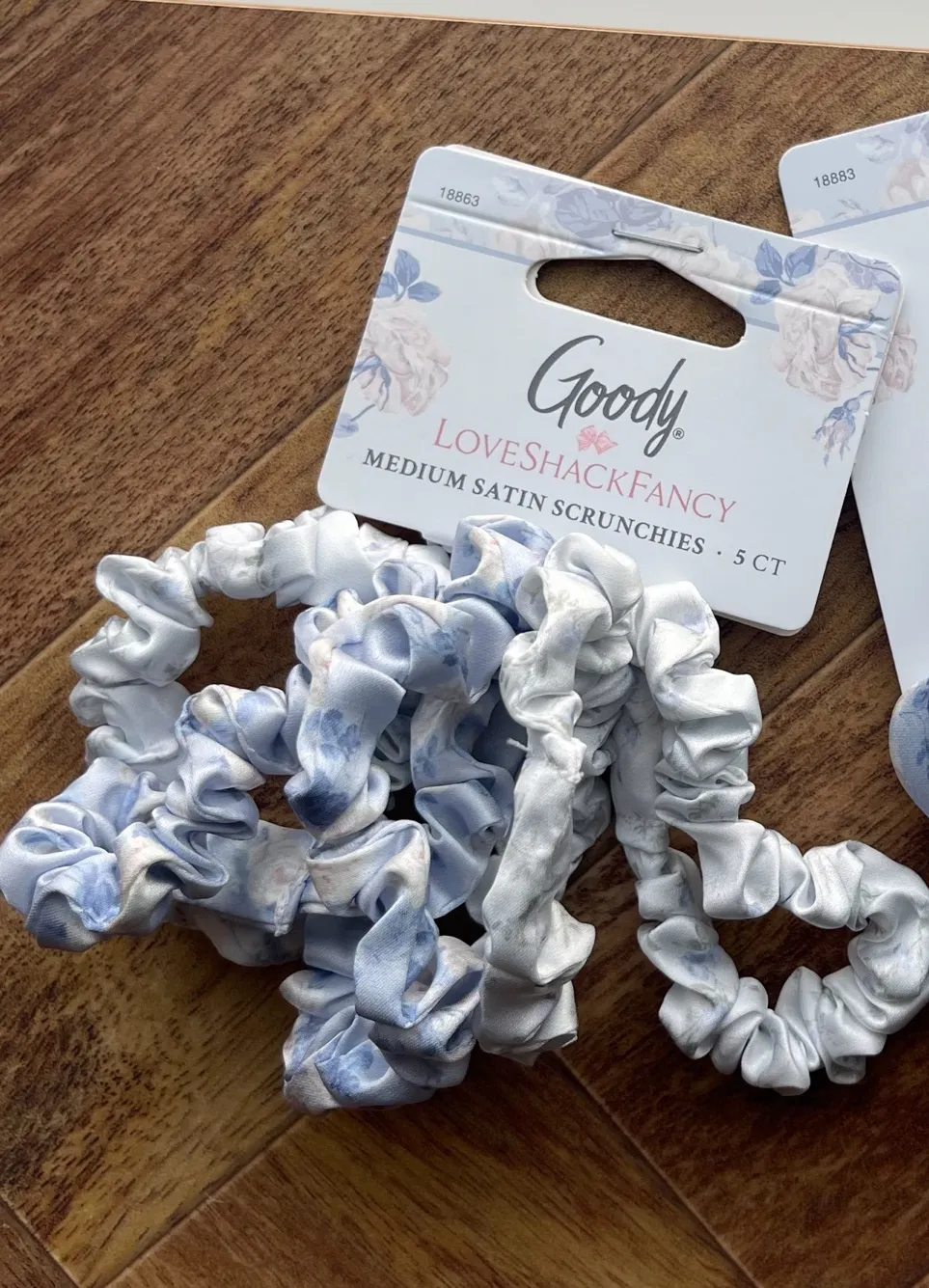 LoveShackFancy x Goody hair ties - Image 3