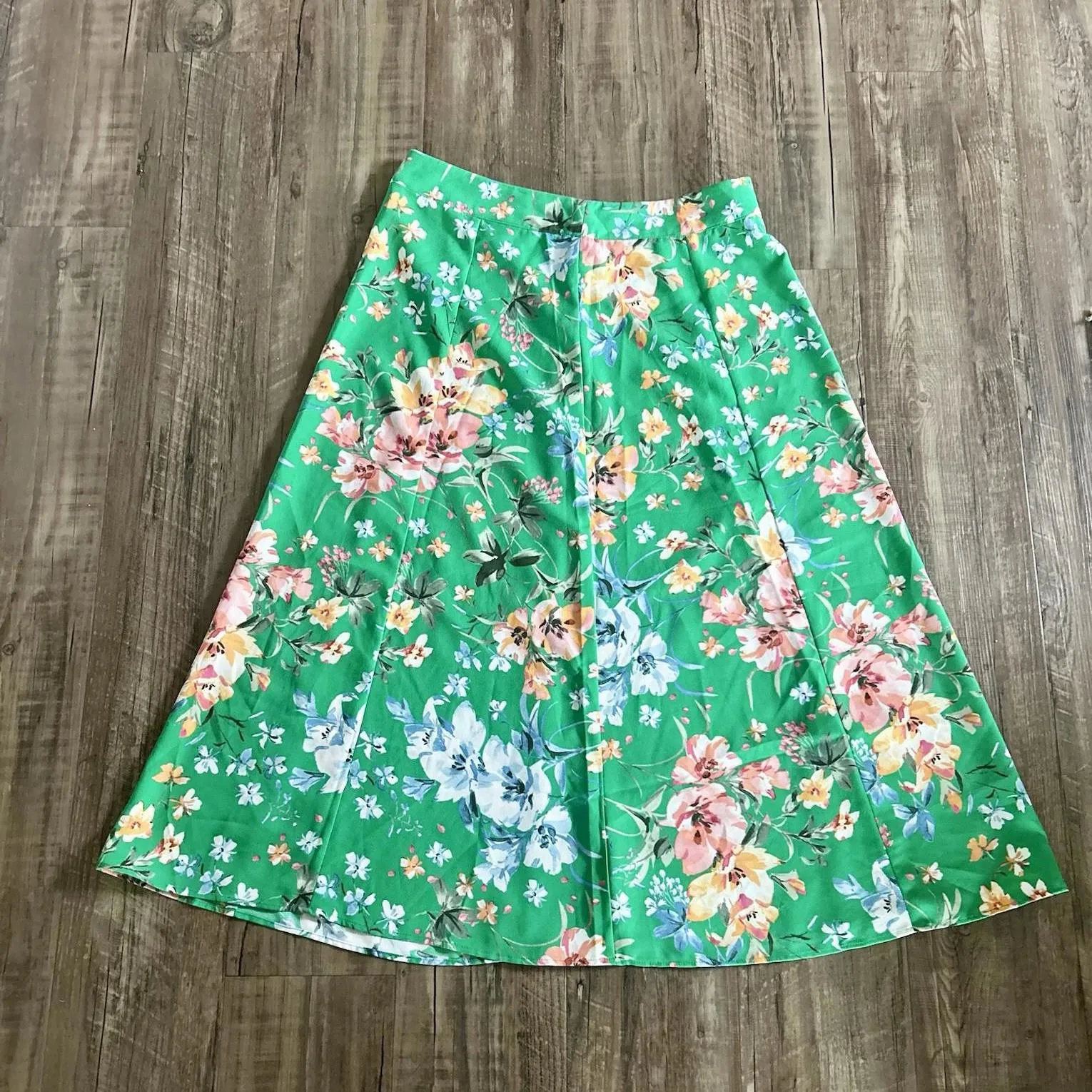 LOFT Women’s Floral Green Skirt Size 6, Zip Up Closure, Midi - Image 5