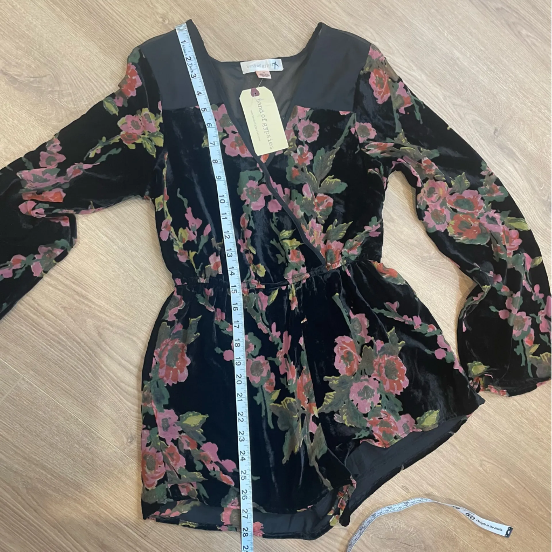 NWT Band of Gypsies Black and Pink Floral velvet Jumpsuit - Image 9