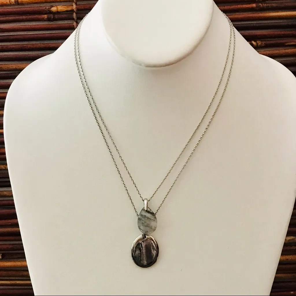 White House Black Market Glass Tear Drop Necklace - Image 2