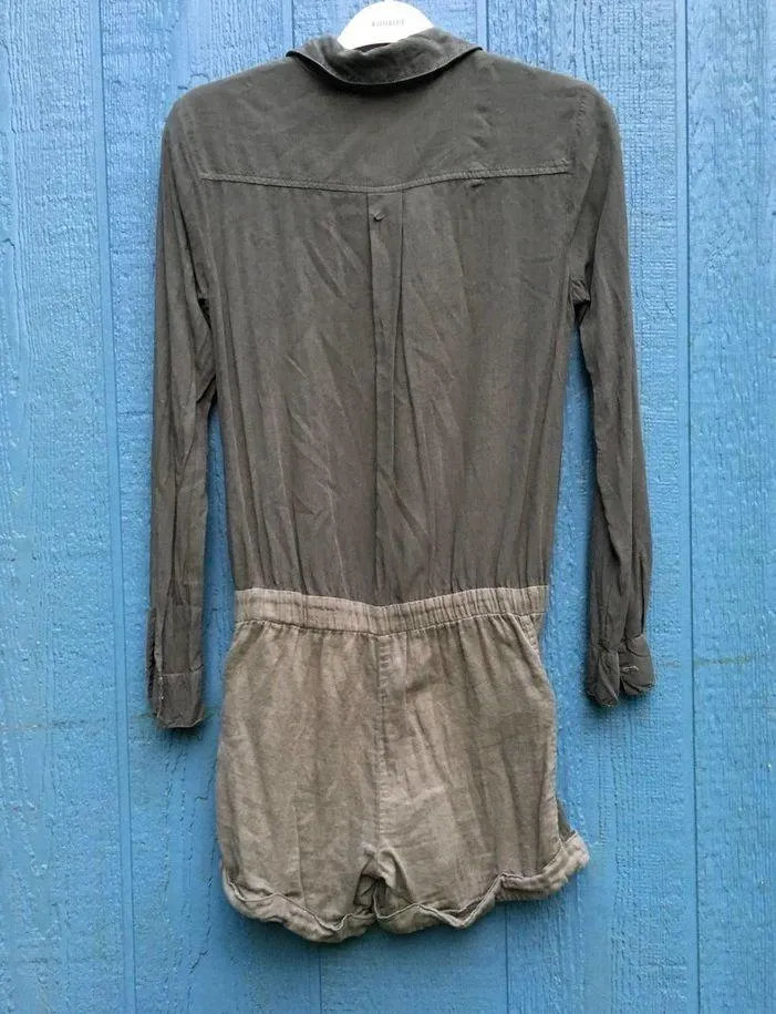 Splendid Women's Size Small Green One Piece Long Sleeve Romper Outfit - Image 5