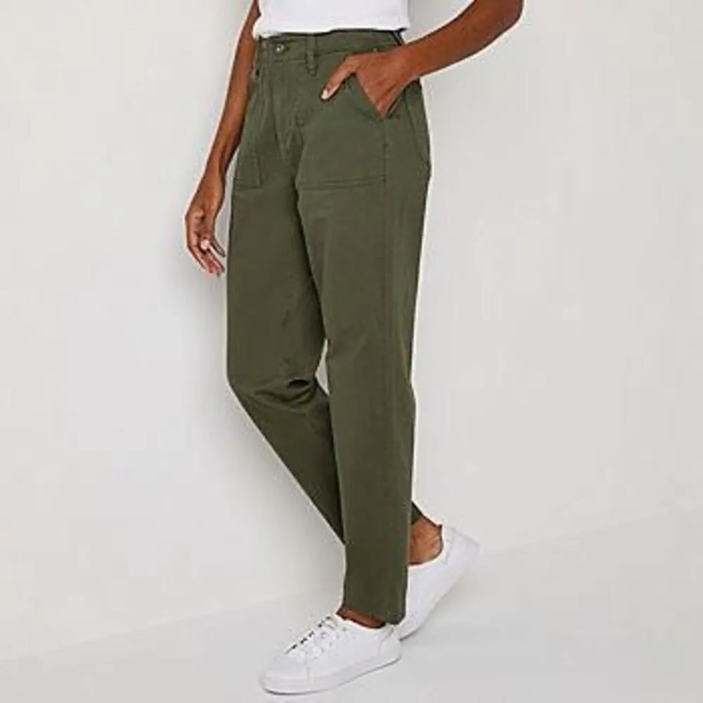 ✨St. John's Bay Utility Womens Mid Rise Regular Fit Ankle Green Sz 8 Pants✨ - Image 4