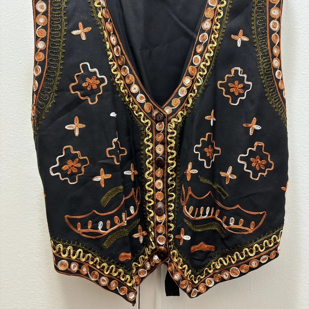 Vintage Body Xpressions Embroidered black and orange vest with a boho touch L - Image 5