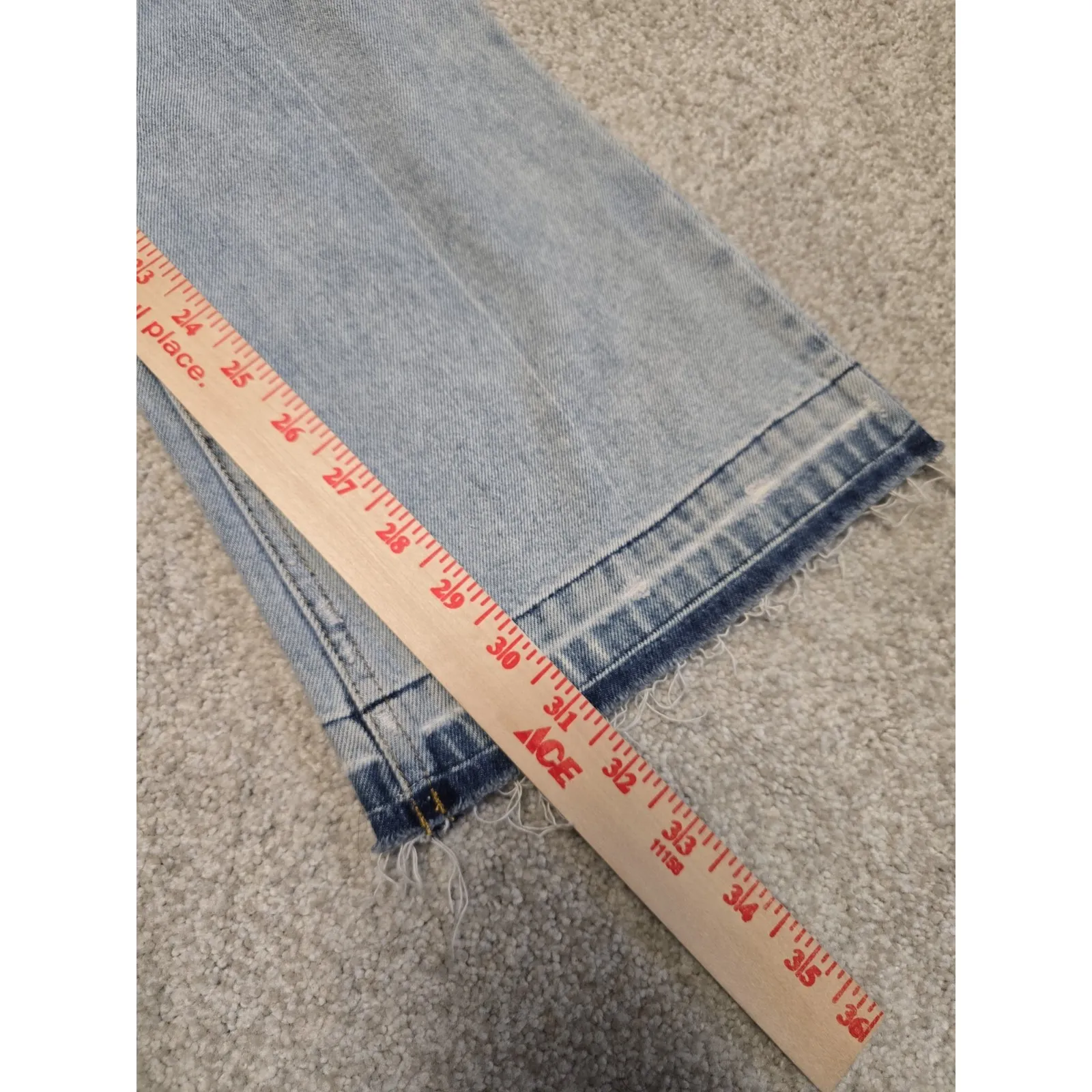 Sea New York Women's High Rise Flare Light Wash Jeans Raw Hem Size 2 100% Cotton Blue - Image 10
