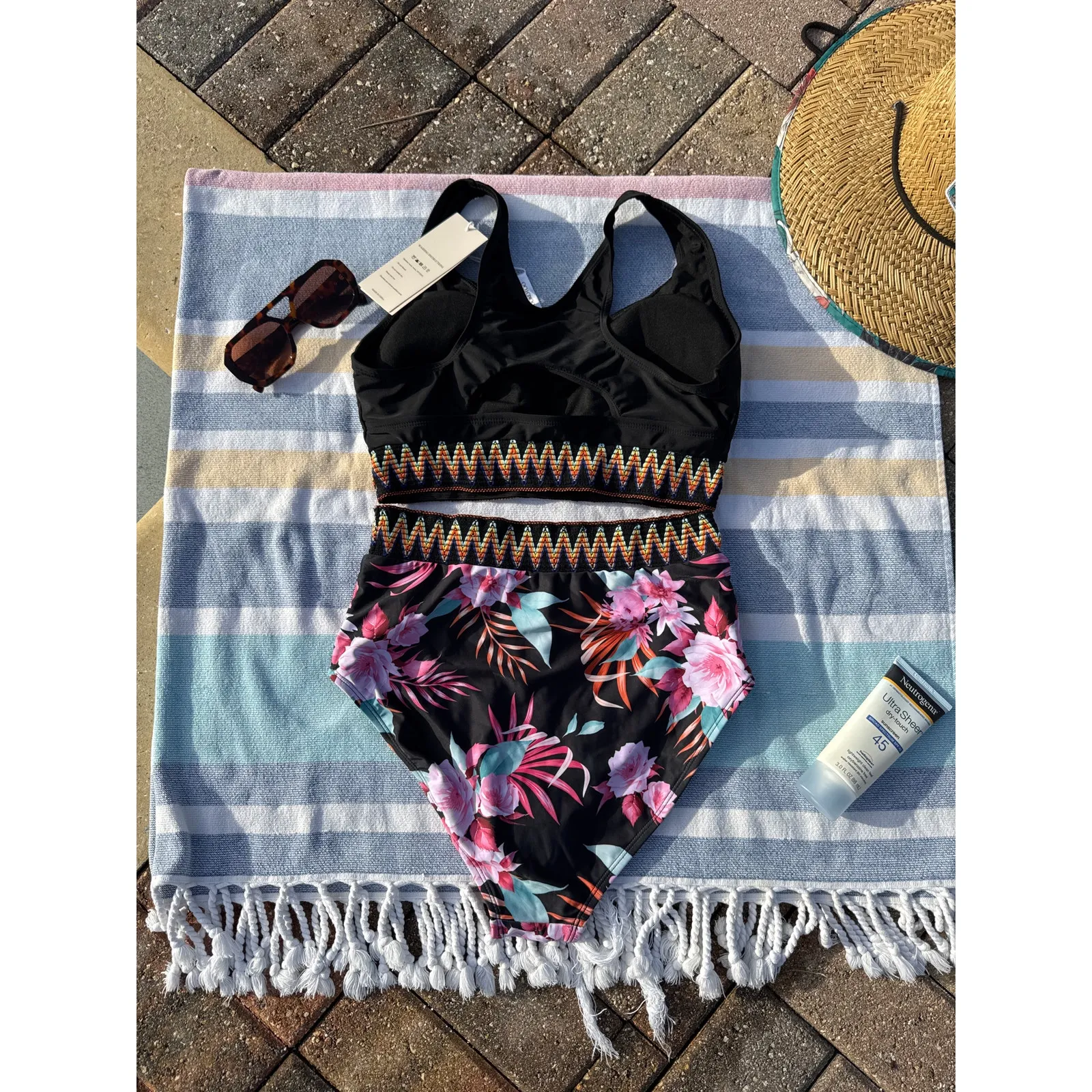 NWT, Women, High Waist Bikini Set, Black and Floral, Sz M Size M - Image 3