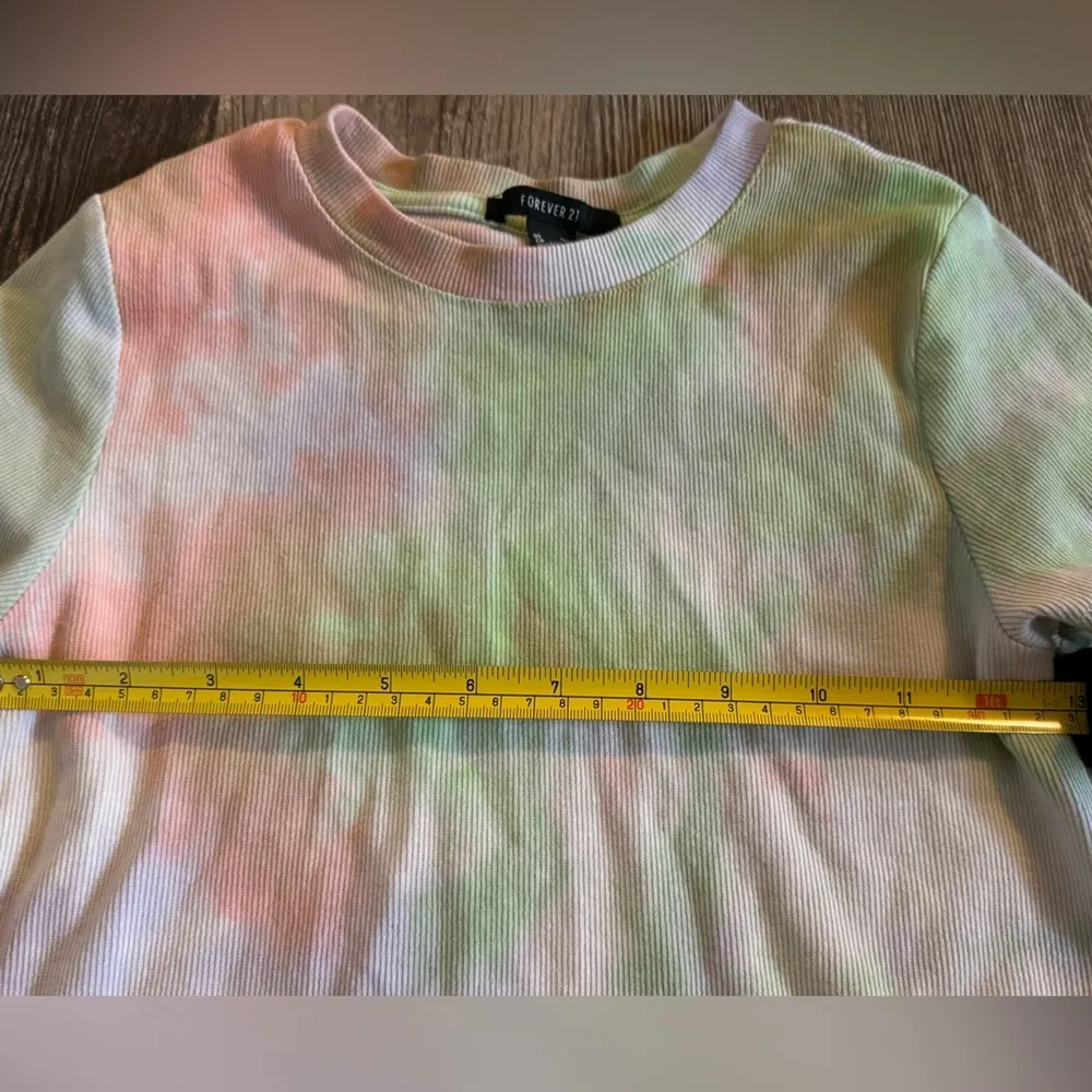 Women’s Forever 21 Ribbed Green Orange Tie Dye T-Shirt Top cropped Shirt… - Image 5