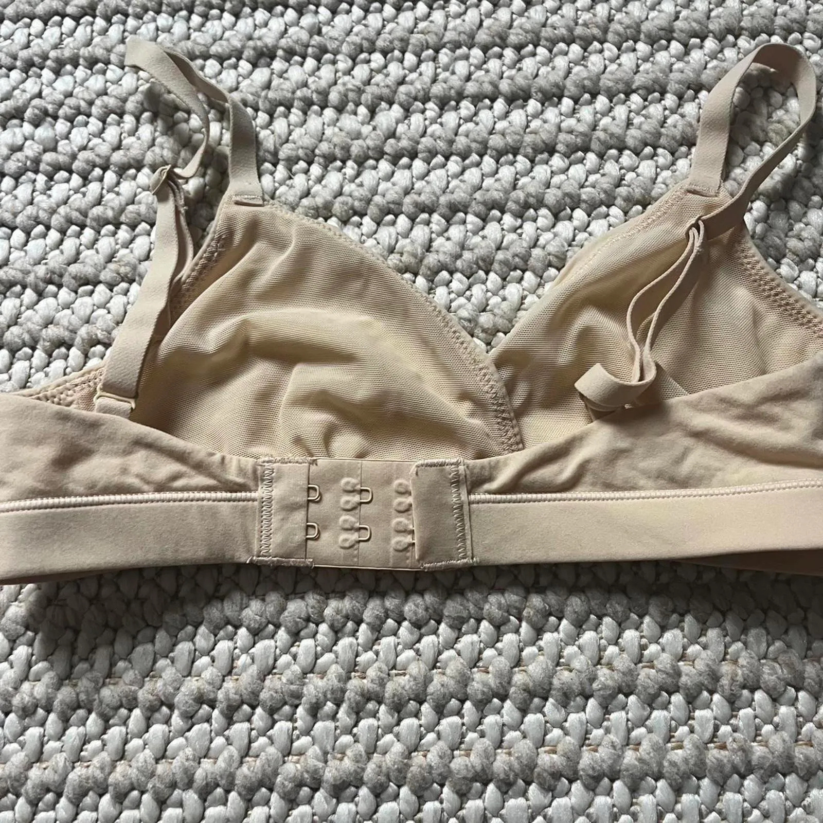 Skims Fits Everybody Triangle Bralette - Image 2