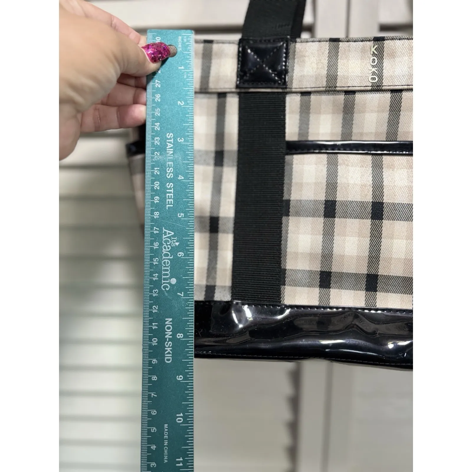 Koko Plaid Insulated Lunch Tote Bag Tan/Blk Pockets Cinch Close Extension Tan - Image 3