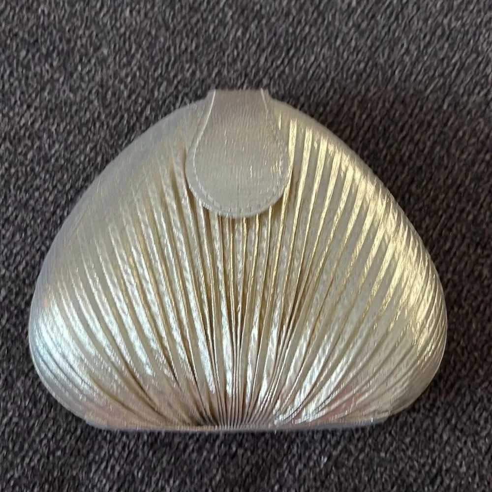 Source Unknown Gold Metallic Shell Clutch Mini Purse Snap Closure Crossbody Strap Black Inside - Image 5